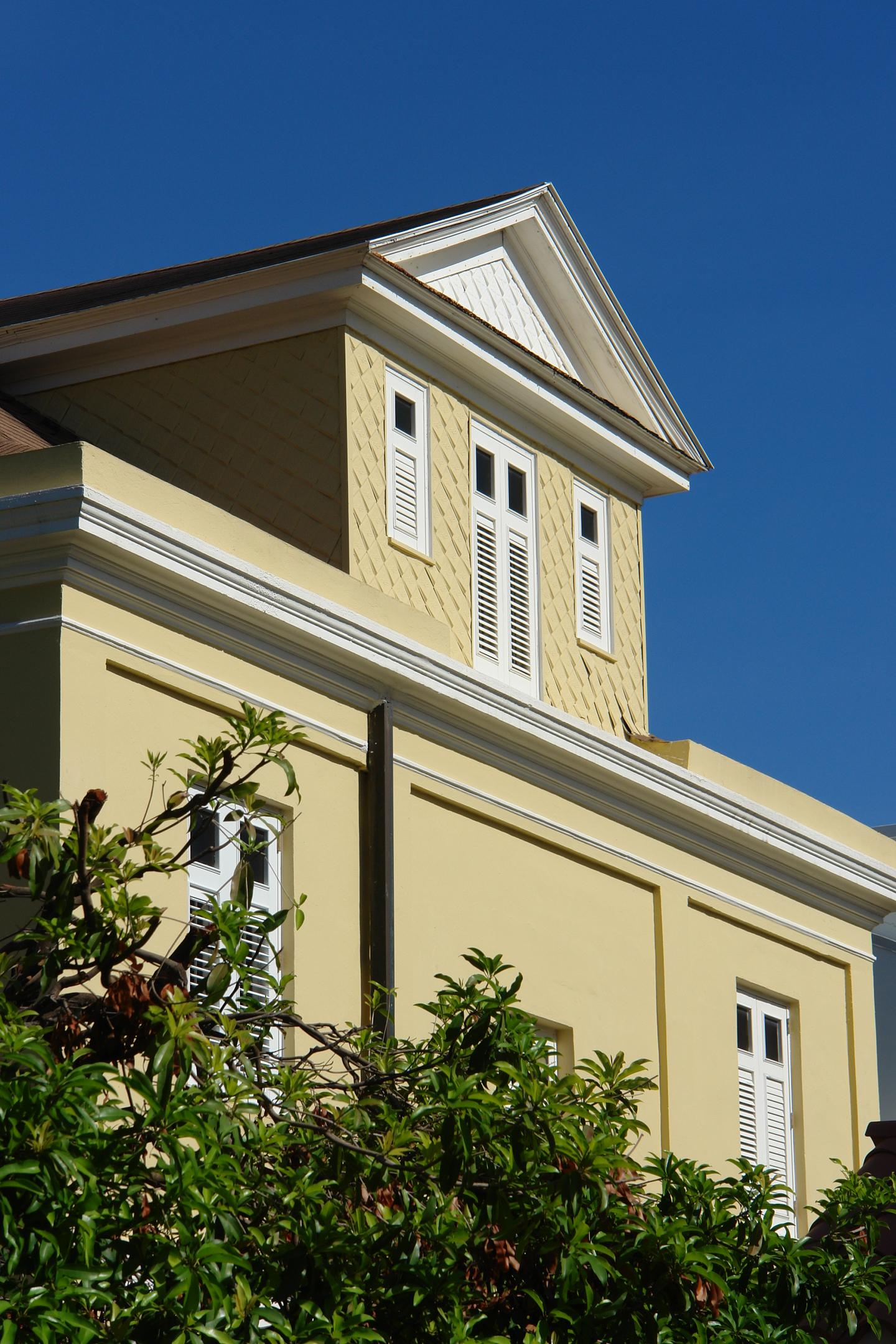 Casa La Giralda - Avenida Miramar, esquina calle Marti 651 - San Juan (Miramar) - 2011 00001